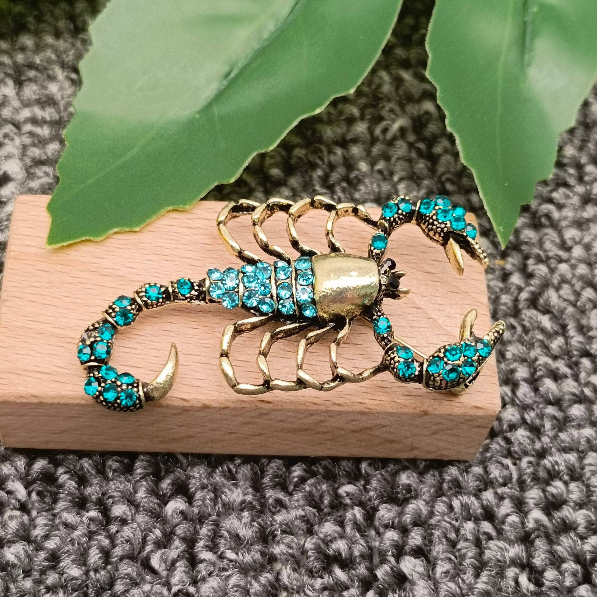 Scorpio Hat Pin