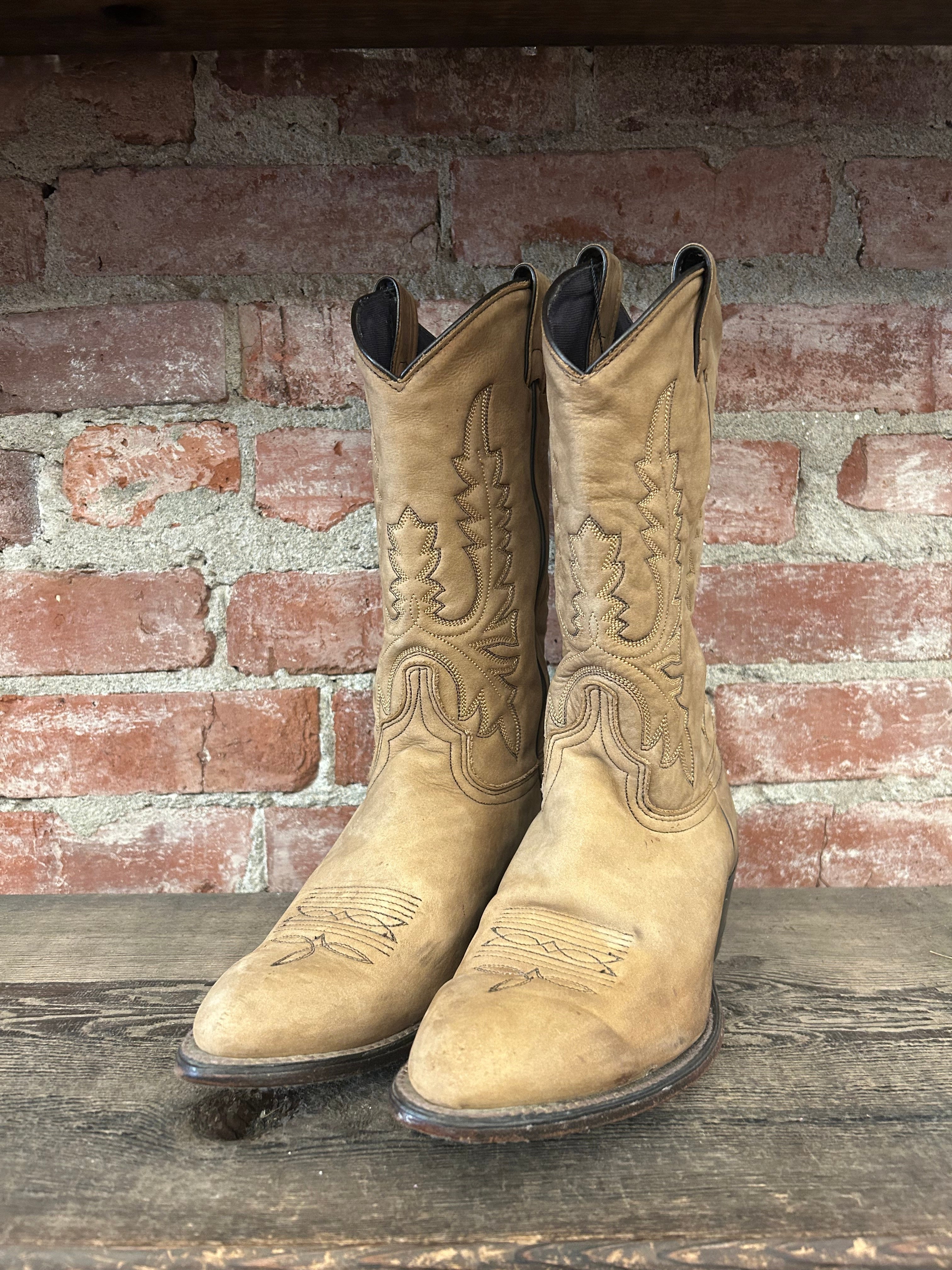 Amazonas Women's Cowboy Boots Size 8